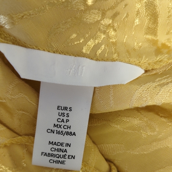 19987 H&M One Shoulder Animal Jacquard Satin Dress Gold Size Small evening party - Picture 8 of 9